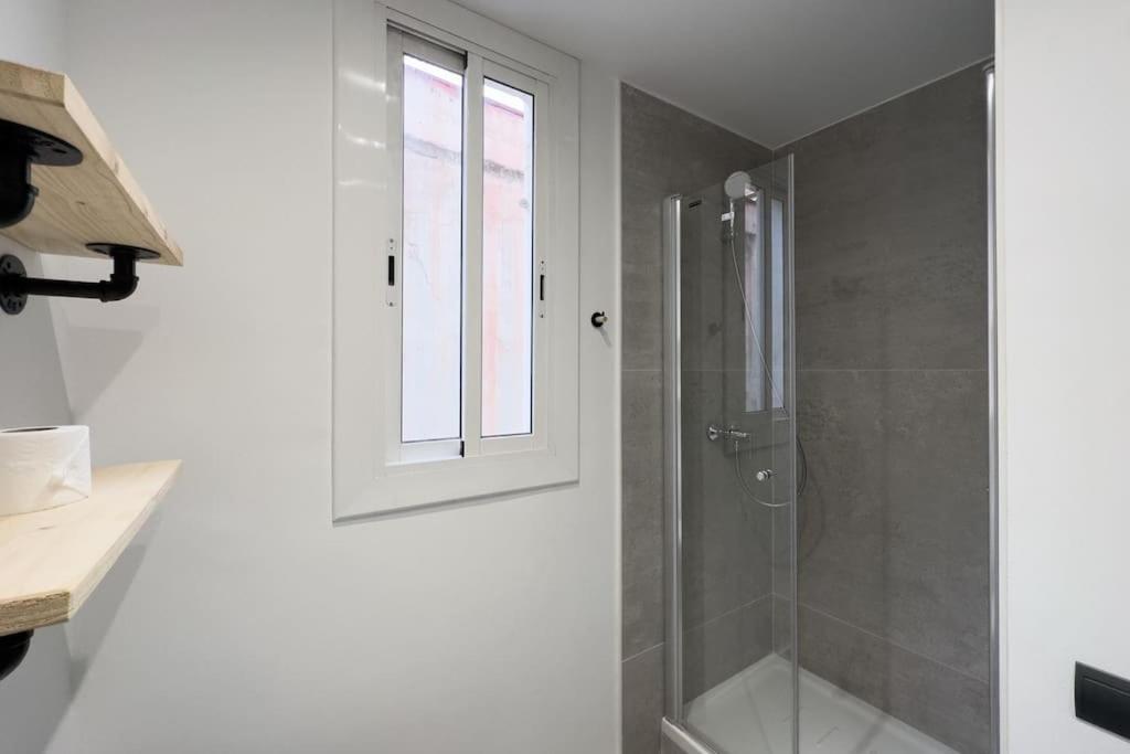 Bebarceloner Sants Apartments - 2 Bedrooms 외부 사진
